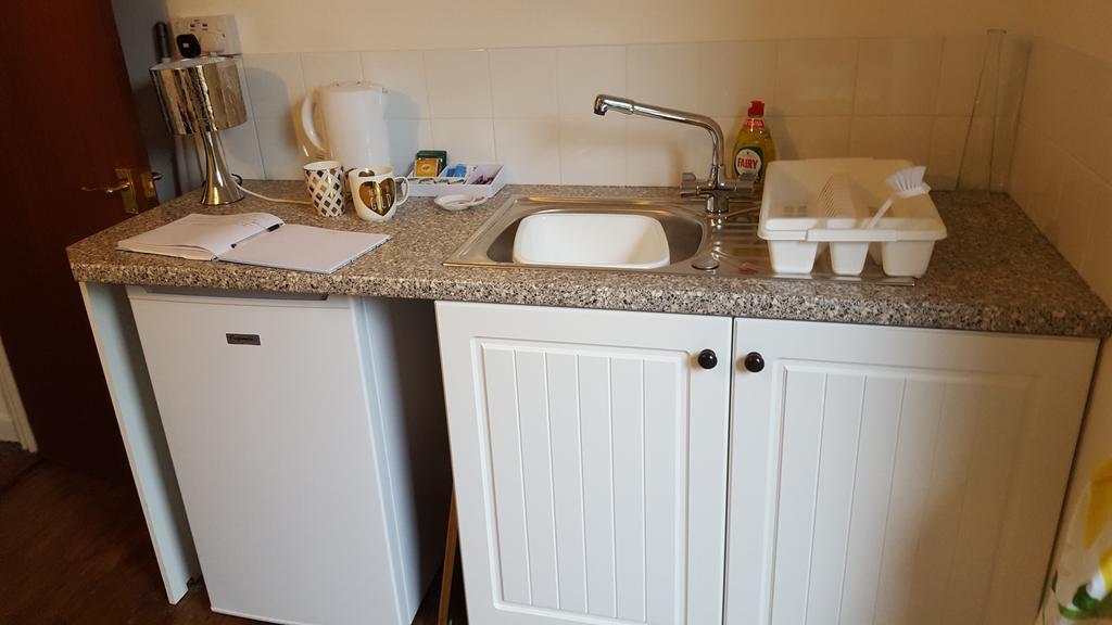 The Hideaway Suite Holiday Home โคล์เชสเตอร์ ภายนอก รูปภาพ
